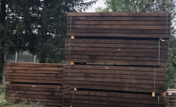 traverses paysagères en chêne traité marron