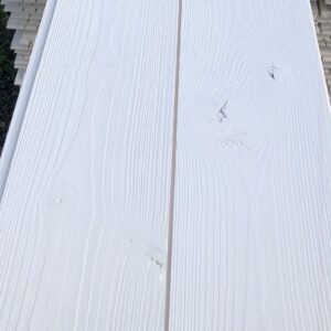 lambris blanc brossé