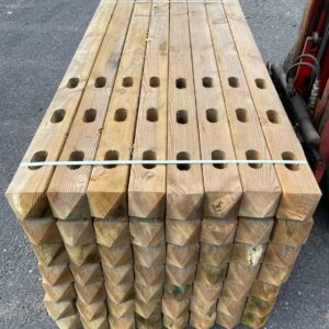 poteaux pin vert 3 trous 120 x 120 mm