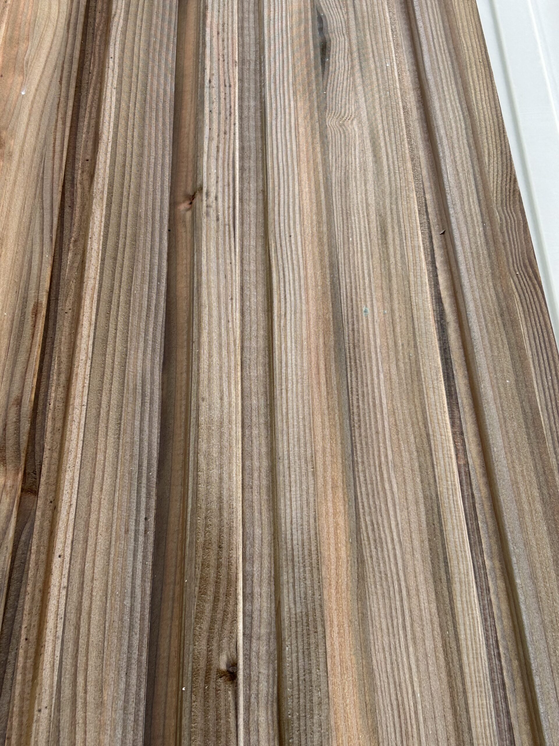 bardage pin marron FCV 26-240